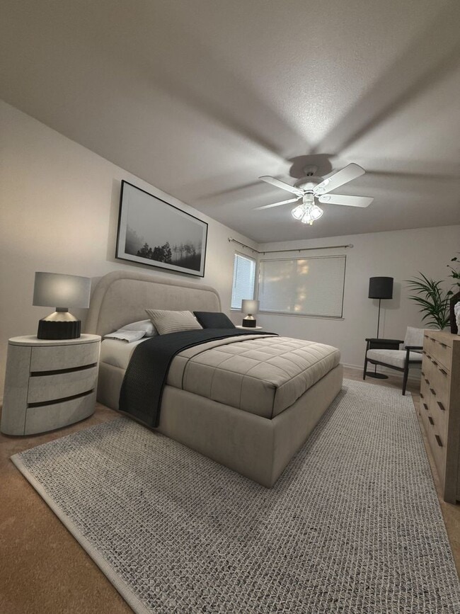 Building Photo - *2-Bedroom 2-Bathroom Condo in Gated Antelope Community! *