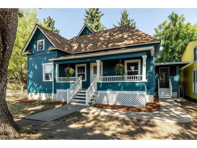 Building Photo - 511 Madison St