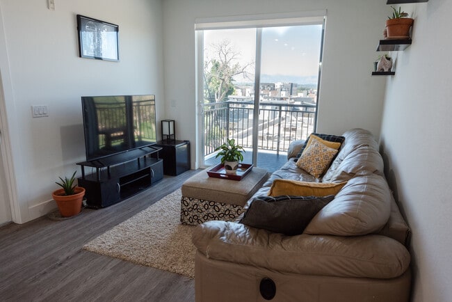 Building Photo - 3500 S Corona St