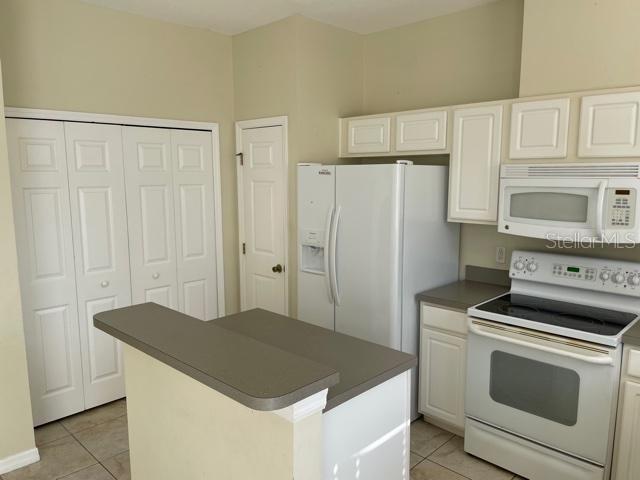 Building Photo - 12740 Langstaff Dr
