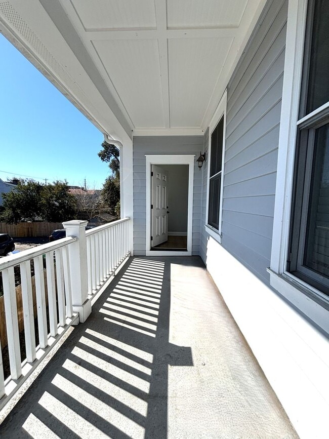 Building Photo - 9 Hanover St