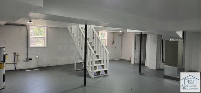 Building Photo - 83 Theatre St