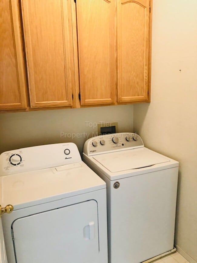 Building Photo - Beautiful 4 Bd/2.5 Ba, 1806 sf single-family house in Walnut Creek available now!