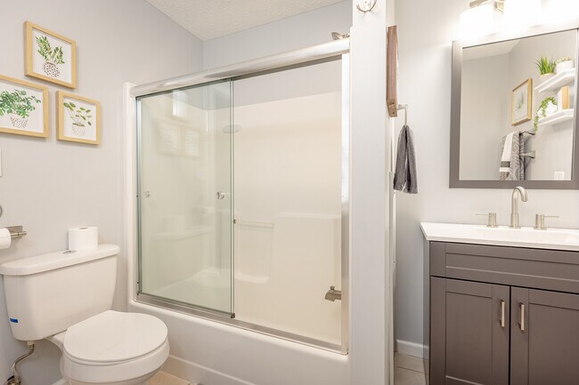 Building Photo - 117 Rystan Pl
