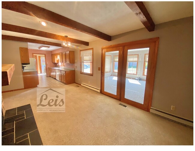 Building Photo - 3520 Ditmer Rd