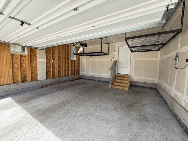 Building Photo - 5 Bed 3 Bath Home in Meridian Ranch!!!