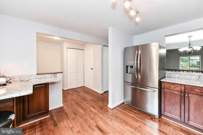 Building Photo - 5836 Jackson Oak Ct