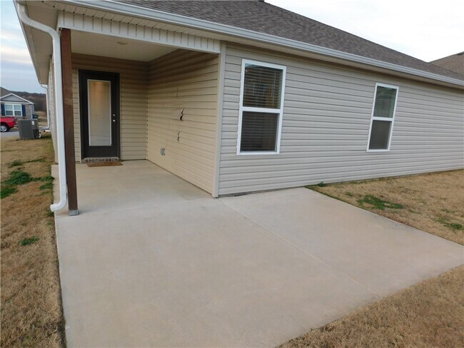 Building Photo - 2995 W Azurite St