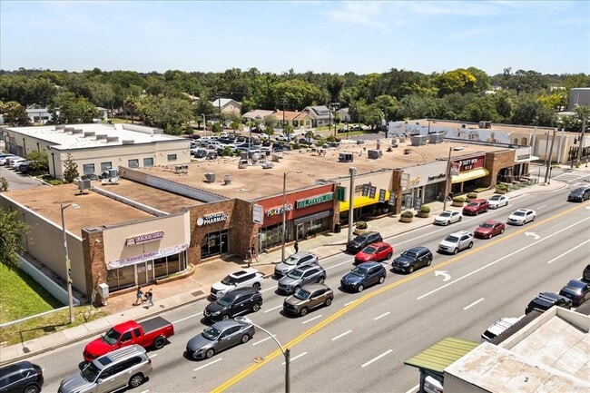 Building Photo - 748 Altaloma Ave