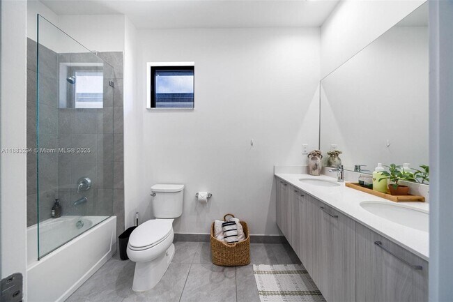 Building Photo - 4408 NW 80th Ave