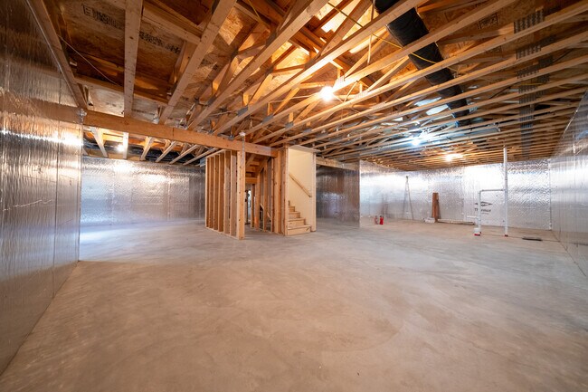 Building Photo - 1814 Spring Creek Dr