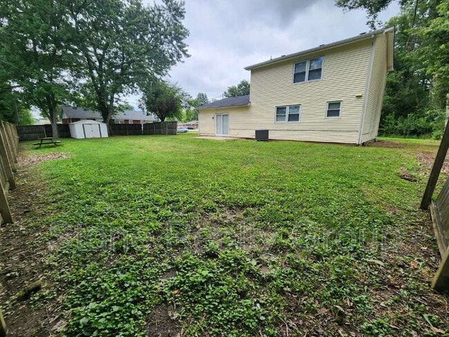 Building Photo - 1255 E Dawn Dr