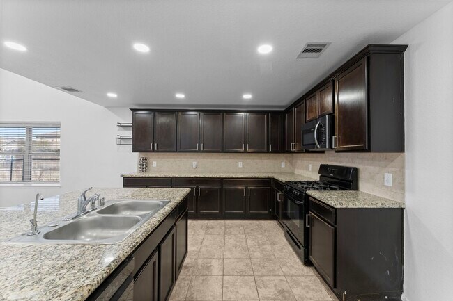 Building Photo - 18002 Sonora Brook Ln