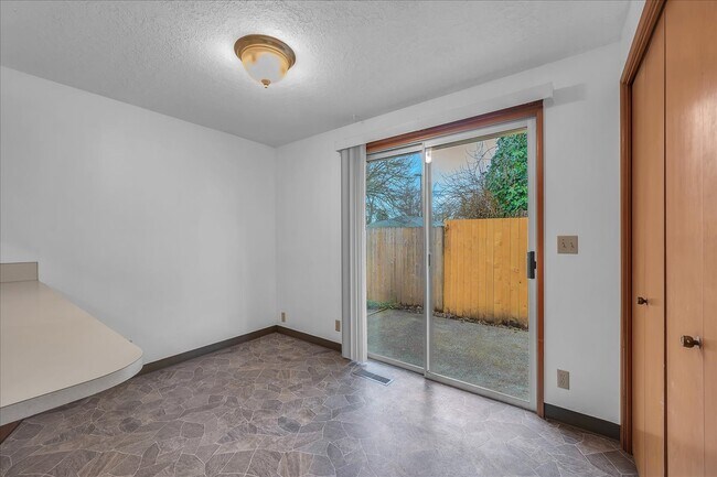 Building Photo - 33767 SE Santosh St