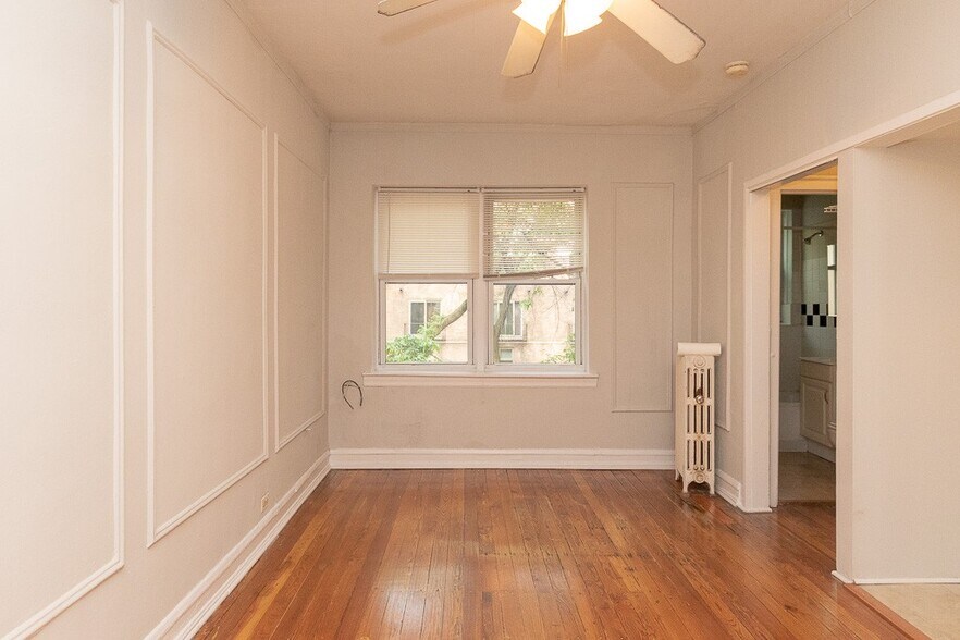 Building Photo - 2831 N Burling St