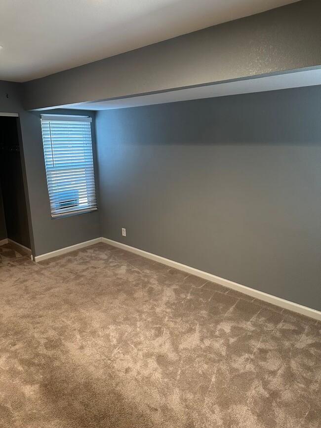 Building Photo - Cozy 3-Bed, 2-Bath Home in Lincoln Manor