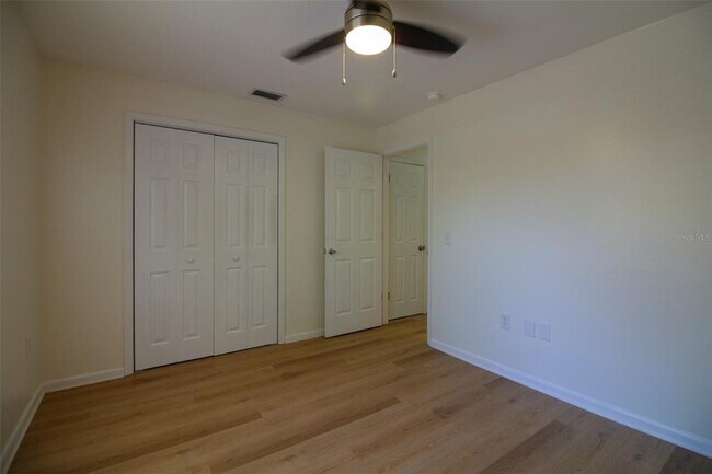 Building Photo - 1537 King Ave