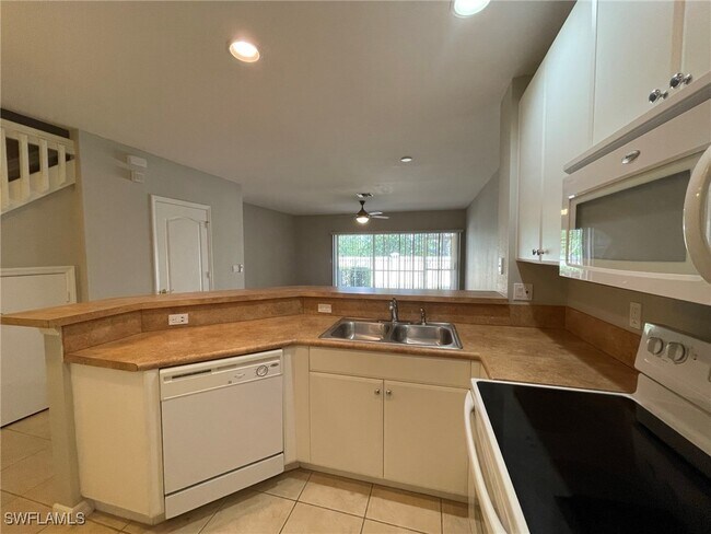 Building Photo - 8711 Athena Ct