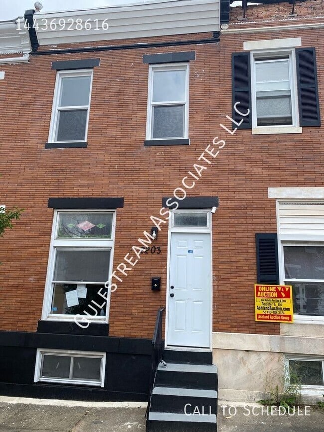Primary Photo - 2203 Westwood Ave