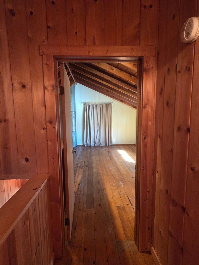 Building Photo - Twain Harte Home