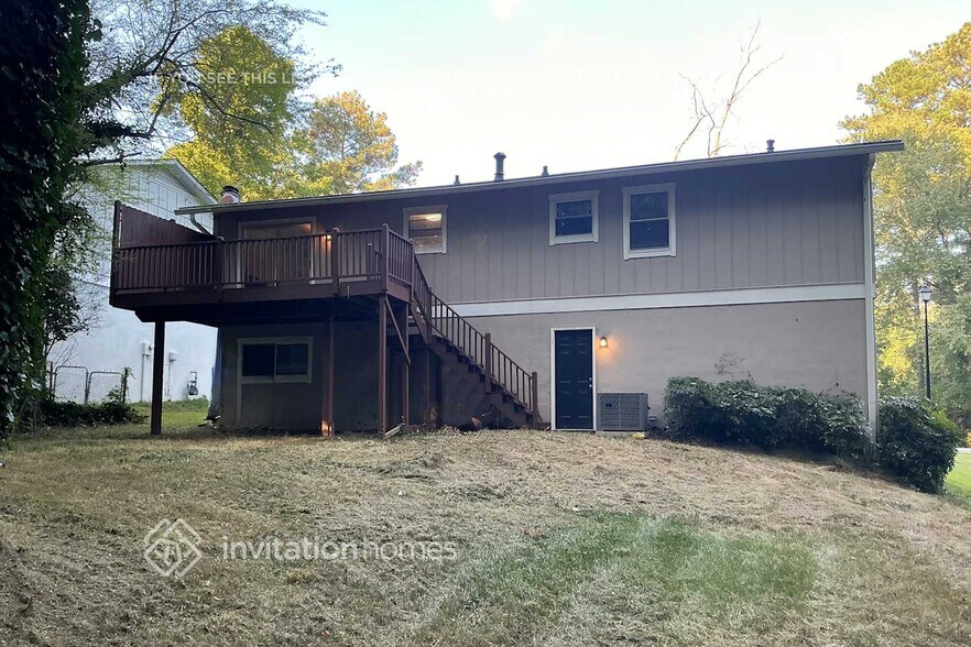 Building Photo - 2461 Northbrook Rd