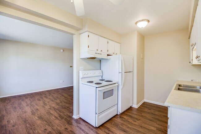 Interior Photo - Shiawassee Apartments