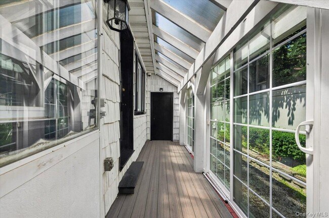 Building Photo - 1155 Webster Ave
