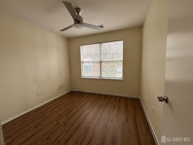 Building Photo - 1301 Plymouth Rd