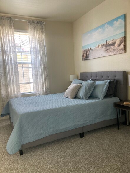 Building Photo - 8680 New Salem St