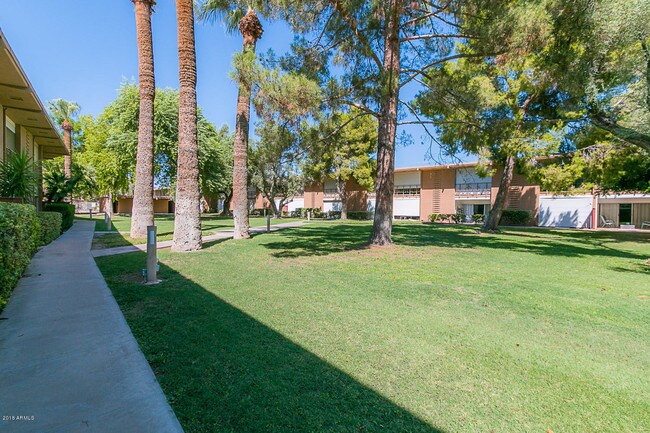 Building Photo - 6125 E Indian School Rd