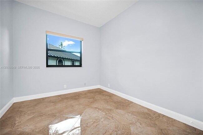 Building Photo - 1067 SW 92nd Ave