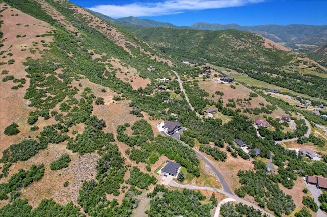 Building Photo - 1676 S Mountain Vw Cir