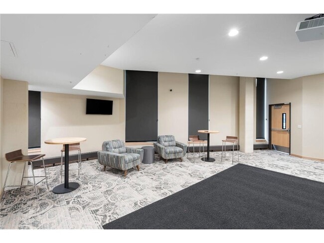 Building Photo - 1240 S 2nd St