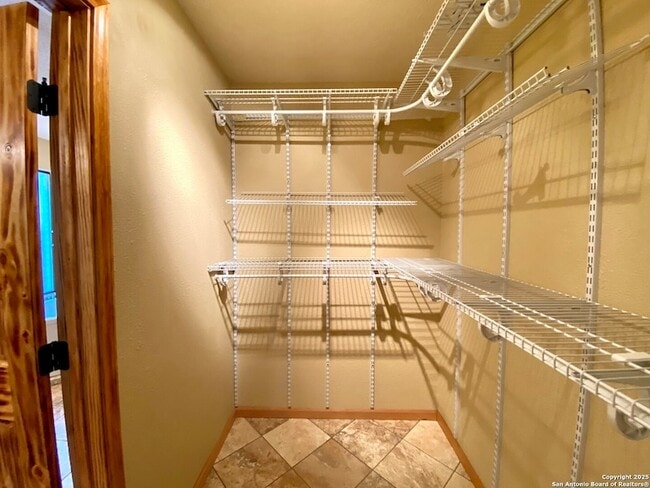 Building Photo - 8911 Shady Leaf