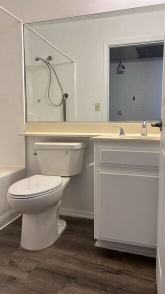 Building Photo - 4184 Arch Dr