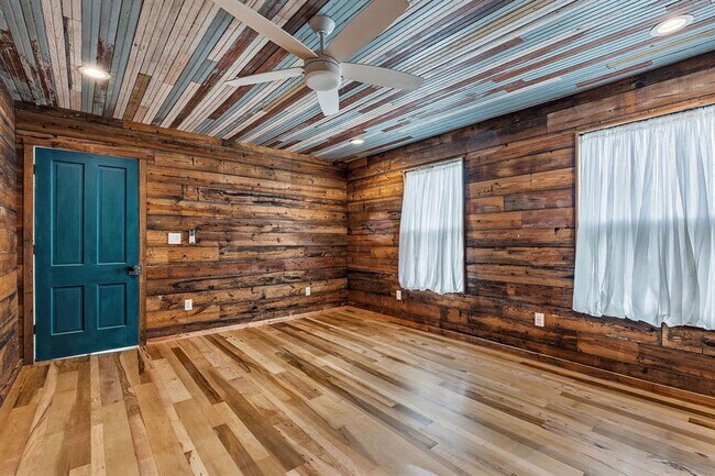 Building Photo - 1148 Gunter St