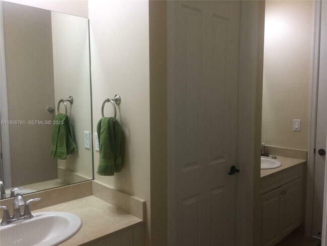 Building Photo - 3320 NW 84th Way