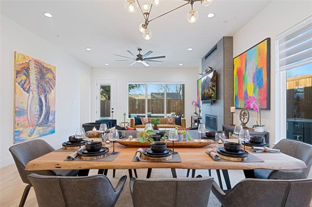 Building Photo - 3111 Hedgerow Dr