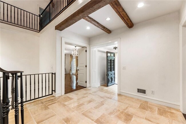 Building Photo - 2485 W Wesley Rd NW