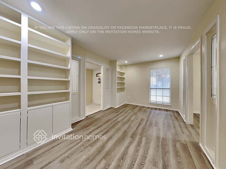 Building Photo - 6813 Curry Dr