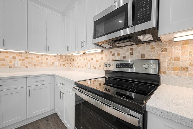 Building Photo - 4319 Rosemont St