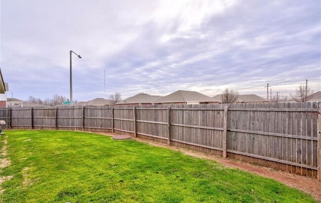 Building Photo - 6141 Courtyards Ct