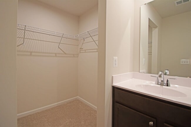 Building Photo - 3325 Marble Lp