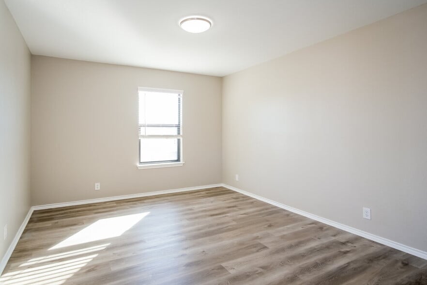 Building Photo - 250 Sheep Trail Dr