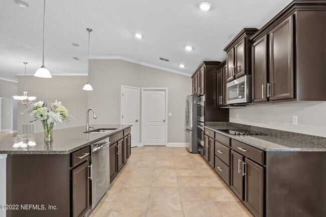 Building Photo - 2597 Cody Dr