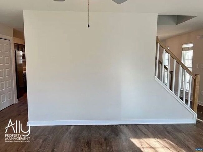 Building Photo - 6 Barkley Ln