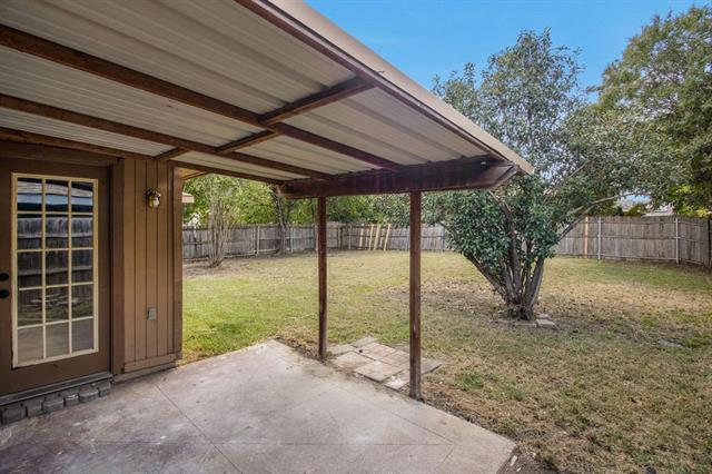 Building Photo - 400 Kalmia Dr