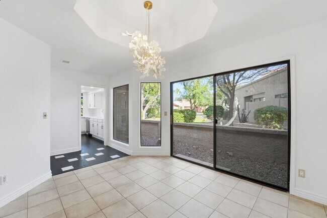 Building Photo - Welcome to this stunning 3-bedroom, 2-bathroom home in the heart of Scottsdale, AZ