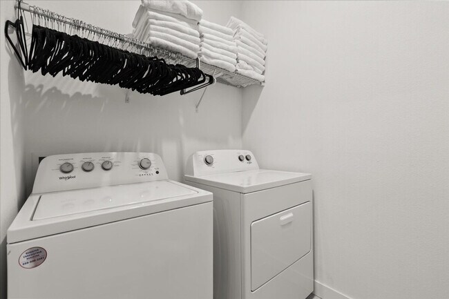 Building Photo - 7850 Oak Reflection Lp