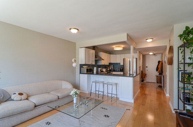 Building Photo - 405 N Wabash Ave